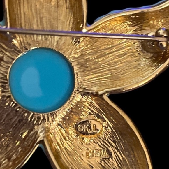 Beautiful Kenneth J Lane Vintage Turquoise and Gold Flower Brooch/Pendant - Picture 5 of 5